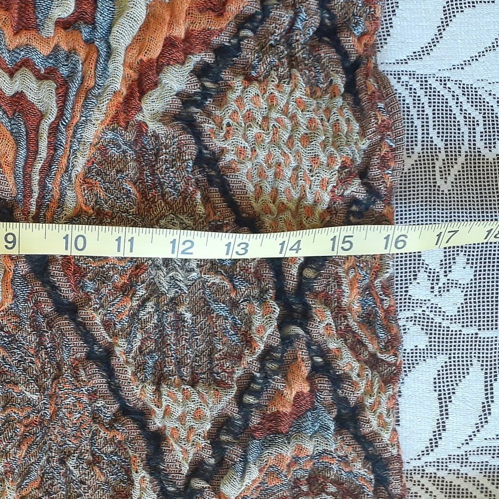 Textured Knit Scraf - Picture 8 of 8